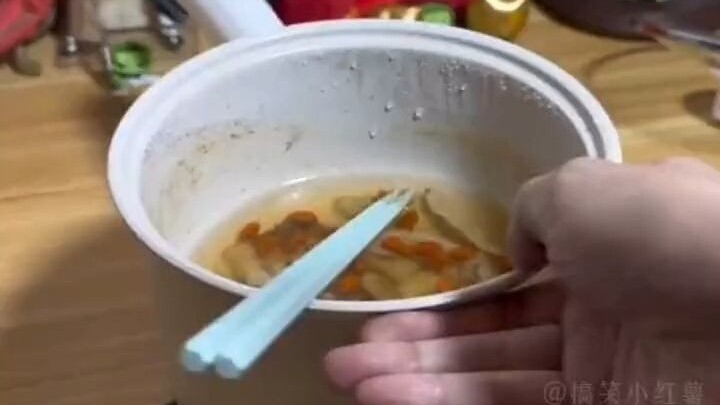 Tổng hợp những tình huống cười bể bụng khi mở hộp quà bí ẩn, lần nào mở cũng đầy bất ngờ