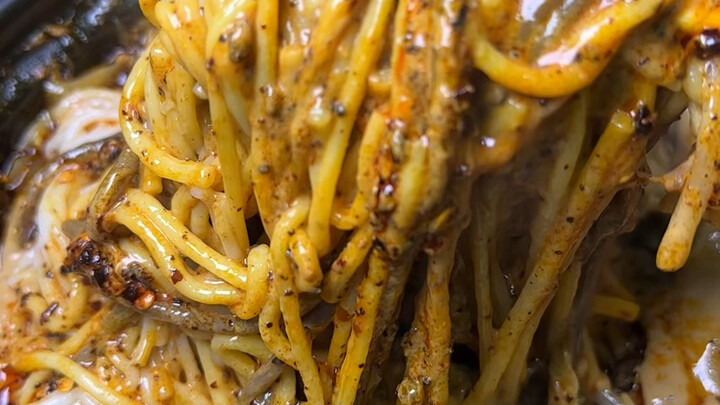 Being a newbie is tough #ClaypotNoodles