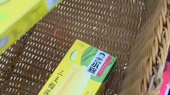 jajan makan di pasar