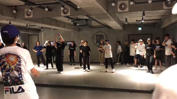 【ซูซินฮ่าว】“เรื่องที่คุณไม่รู้” – เริ่มต้นซีรีส์นับถอยหลังวันเกิดอายุ 18 ปีของผมจากปี 2019 ที่ทั้งใก