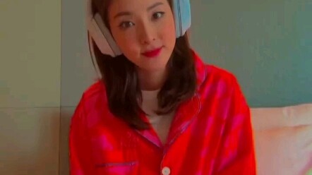 DARA - TREASURE "DARARI" Challenge: She’s really cute!