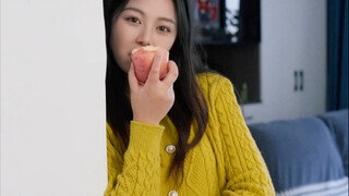 Tôi đã mang theo hai quả cà chua vào buổi chiều và nghĩ rằng đó là chuyện bình thường.