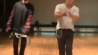 水晶男孩金在德 x 李宰镇《HOLD》舞蹈挑战 疼小拿的哥哥们 竟然能叫的动大爷们
