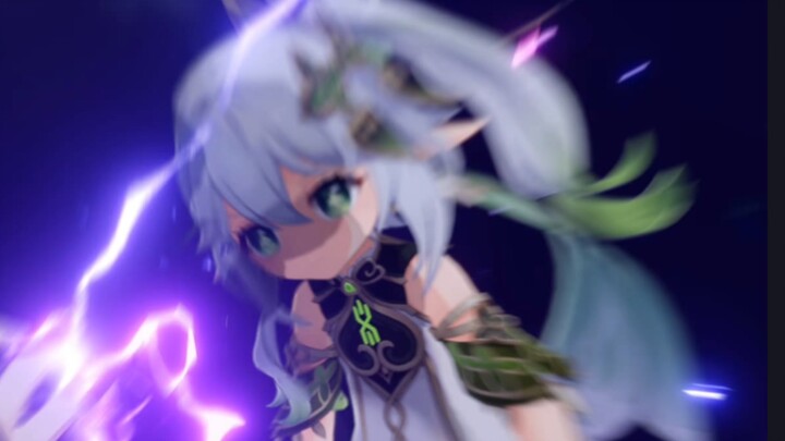 Cái dáng tiểu thảo thần bị túm lên lắc lư thật đáng yêu ❤️❤️❤️