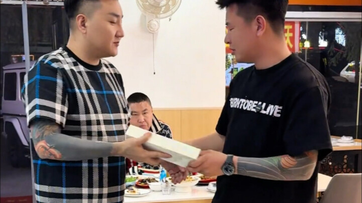 Huyền Thoại Nắp Chai Freljord – Phiên Bản Mùa Hè Độc Quyền