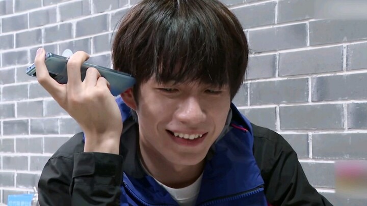 【Haha ha ha ha】R1SE Trương Nhan Tề, Chu Chấn Nam, Lộc Hàm gọi điện thoại gây cười ầm ĩ kéo đến