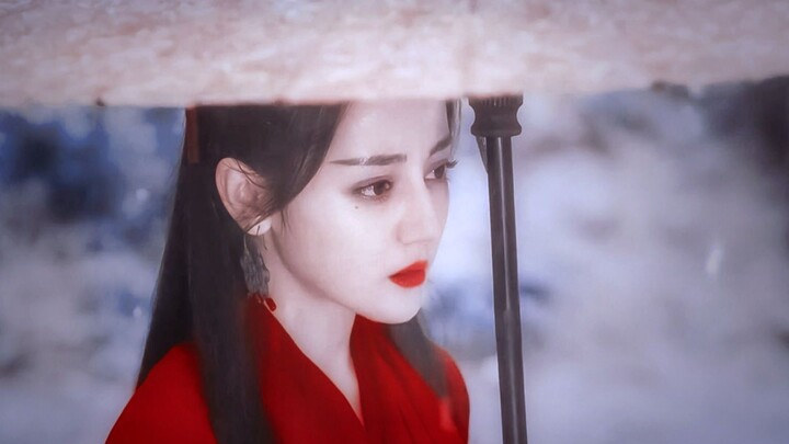 "The sisters in red are a little bit good-looking!!" [Group portrait of women in ancient costume]