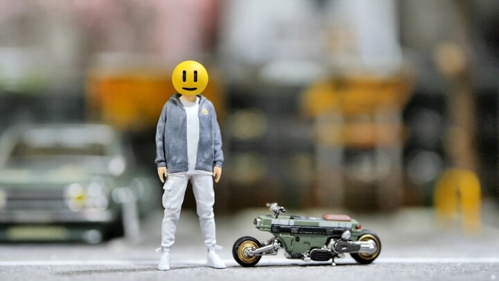 CARLOMO Car Enchanted 1/64 03 Doll