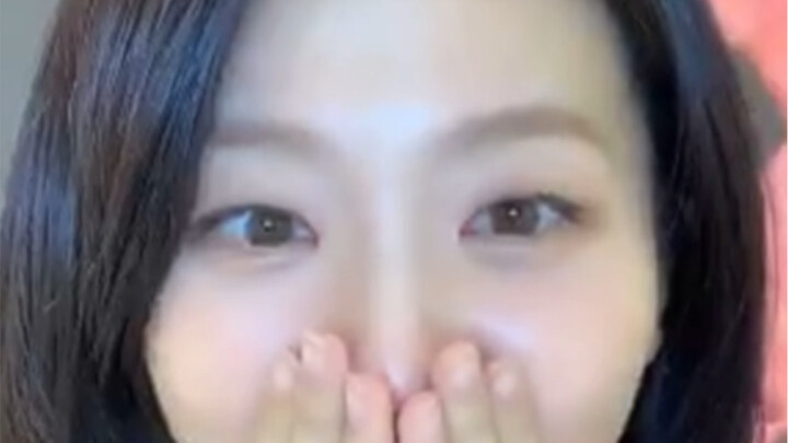 Dẫn người mình thích đi xem buổi ký tặng của Kang Seok-ki mà cô ấy yêu thích, rồi cùng nhau ngắm gấu