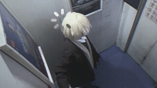 Kalau kamu detektif, ayo main permainan tebak misteri dan terjebak di dalam lift 🫠