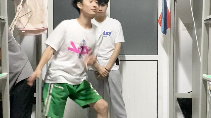 اختر بطلك بلا أي لحظات مملة طوال المقطع!