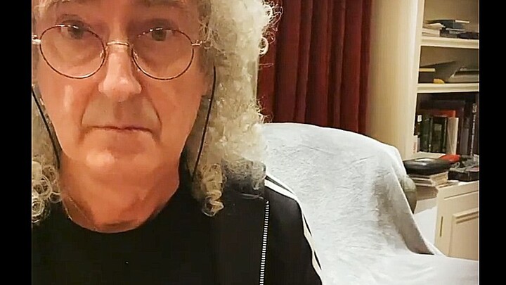 อายุ 73 ปี เป็นด็อกเตอร์ด้านฟิสิกส์ดาราศาสตร์