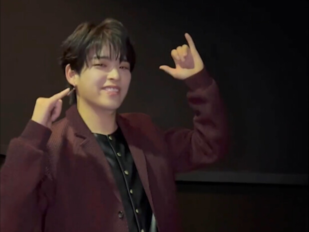 [Repost dari X] Suara Douwen Jun, Hoshino Sora, menari lagu F/ACE “Sweet Magic” — imut banget～