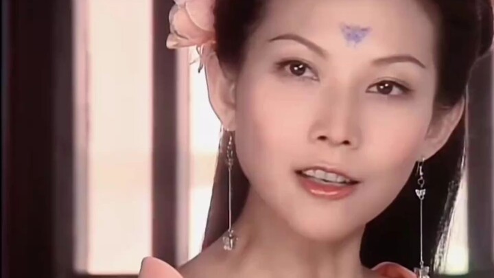 I didn't expect these two had acted in a play, and their lines were so straightforward and powerful.