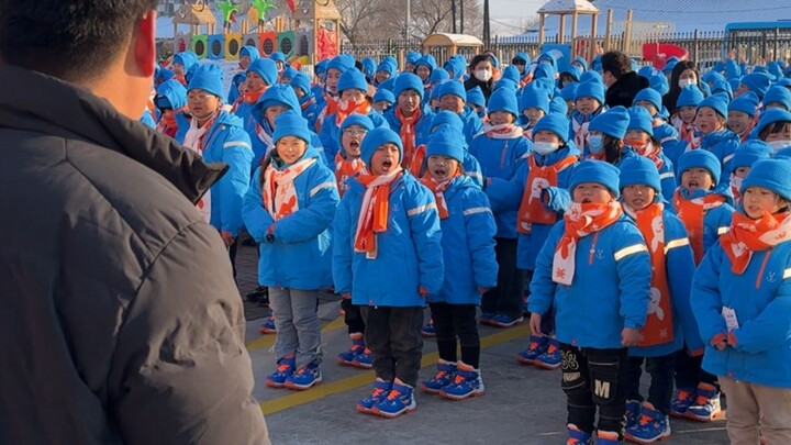 First time doing charity—Dad was stunned when so many people started applauding him!