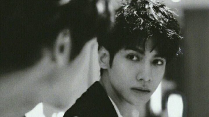 พล็อตเรื่อง "รักของสองฆาตกร" ของหลัวหยุนซี/จูอี้หลง
