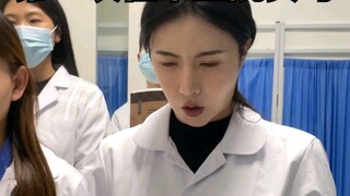 Teacher: If it's like this, you'd better quit medicine and take up writing instead.