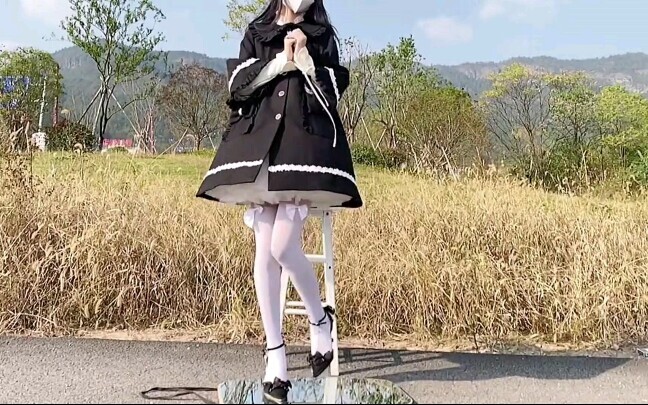 A lovely afternoon starts with a LO outfit paired with white stockings.