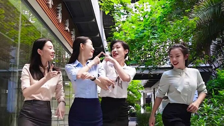 Để xem một người có nhảy tốt không, chỉ cần nhìn xem đôi giày của cô ấy có bay không