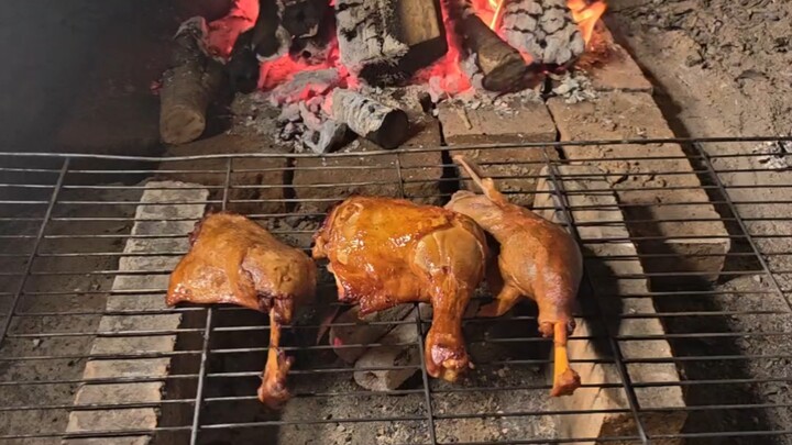 Bagaimana cara membedakan paha angsa dan paha bebek?