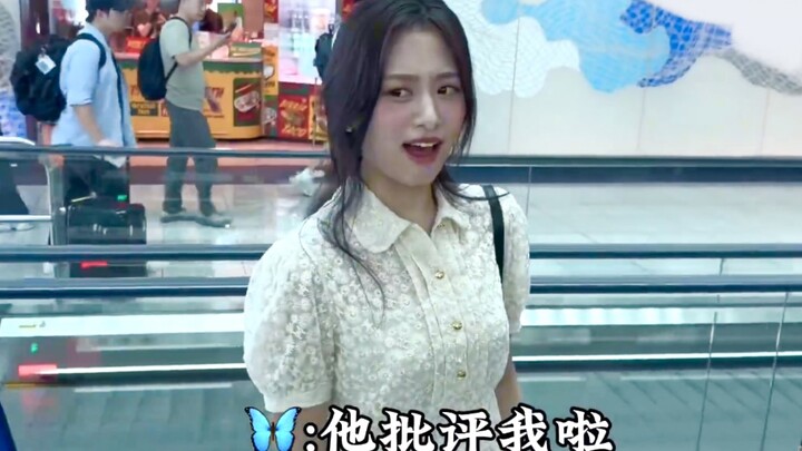 Ahyeon speaks Chinese to roast YG, hahaha—so blatant! YG, why won’t you let her try a new look? Post