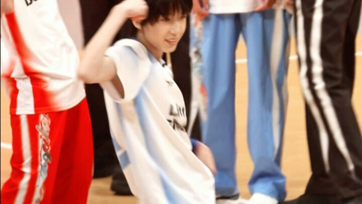 Yang Bowen | My Dear Lead Dancer