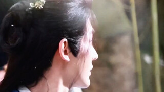 โอ้ เชี่ย! พอฉันหันกลับมา ฉันก็รู้ว่าพวกคุณไอดอลโบราณกินเก่งมาก! -
