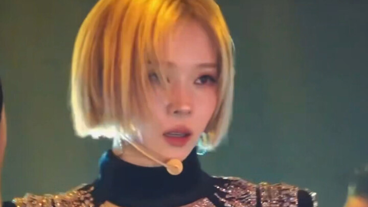 Please, everyone, come watch this DB clip!! It’s so freaking intense!!
