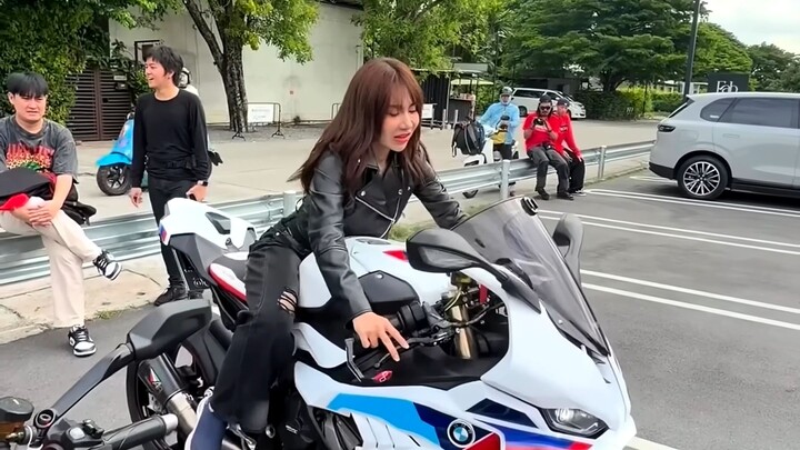 BMW S 1000 RR 🔥 Stunning Superbike Moment | #Shorts