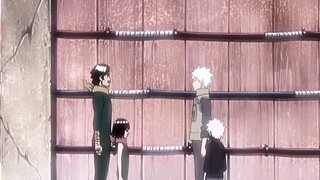 Cha của Kakashi là một người đàn ông hiền lành, nhưng Sakumo, người mạnh mẽ như Sannin, lại thua trư