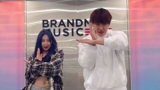 【Lee Chae-yeon】MARI Tantangan MENARI bersama AB6IX Park Woo-jin
