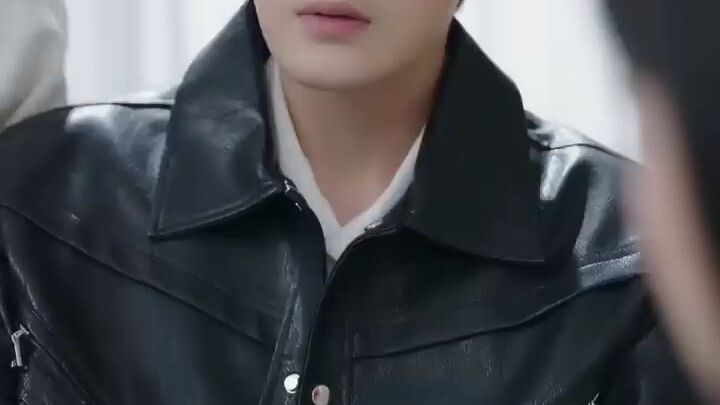 【INDO SUB】Bayinya Sakit, Bos Ganas Ini Terpaksa Cari Ibunya untuk Bikin Anak Lagi!