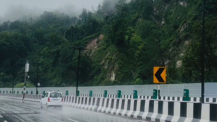 Left Right ↔️  view. roads enter ✨️  lock . live today.