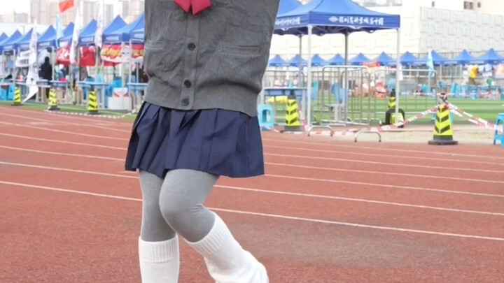 "Ready to Go" Sports meeting on the playground ~