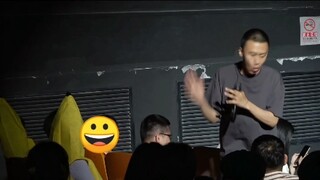 Cô gái độc thân hãy dũng cảm - Show diễn hài độc thoại của Phụ Hàng