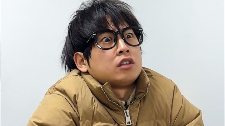 Phỏng vấn mà có sếp đứng quan sát!