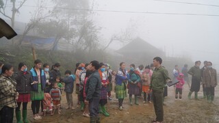 QUÀ TẾT 2022 TỚI TẬN TAY BÀ CON THÔN LÀNG MẢNH CAO, TÀ SI LÁNG, TRẠM TẤU, YÊN BÁI