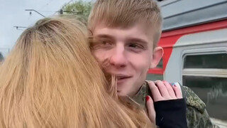 Russian internet celebrity parodies domestic conscription issues; young people are facing a recruitm