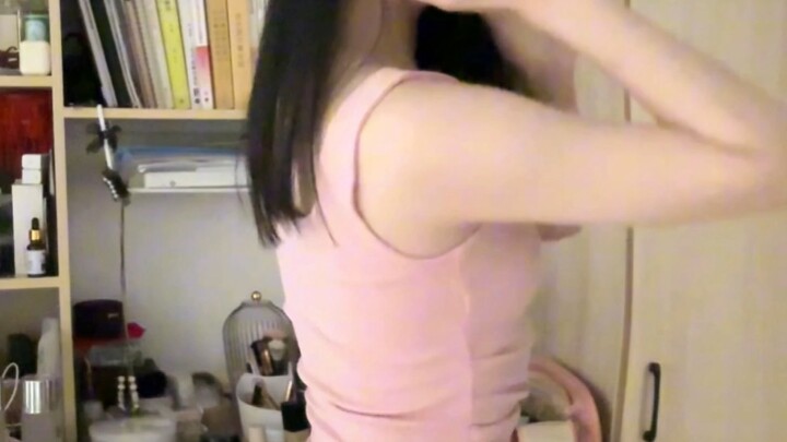 Lần sau các bạn muốn tôi mặc gì?