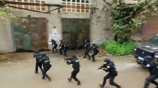 2024年打鬥電影,女囚犯掙脫鐵鏈竟是個頂尖殺手,特警出擊也不是對手 🧨