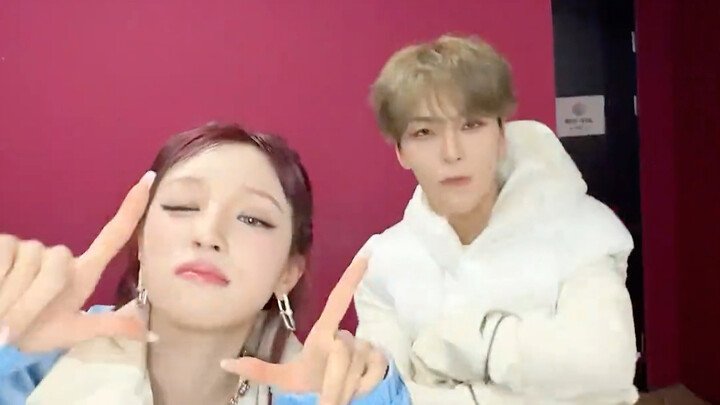 [Yuqi] She’s off flirting with someone else again!