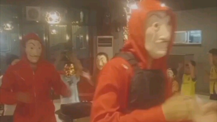 Money Heist (Bella Ciao) Restaurant Rocking 😊⚡