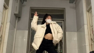 天上飞  小龙编舞  跳完直接飞天上哈哈👔PURPURA👖ZNZW