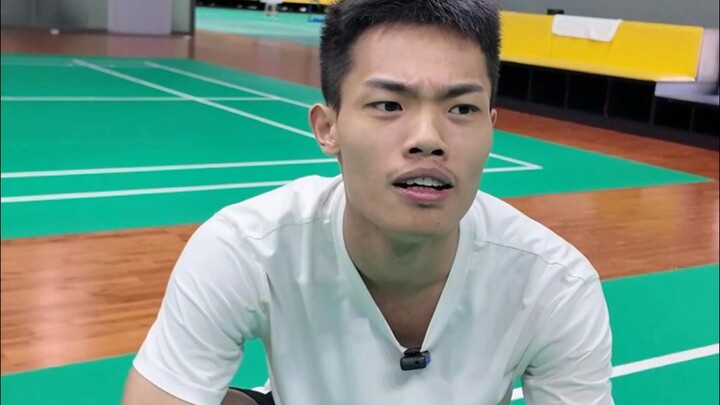 Người từ huyện tới à? Thế thì coi như chắc rồi