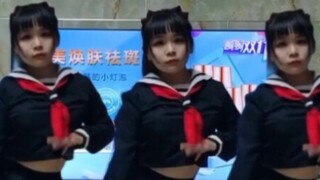 When parents are not at home, Renaissance presents a lively dance "Love River" [Little Dragon Girl]
