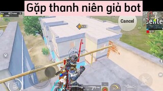 PUBG MOBILE|Gặp thanh niên giả bot bóp cả team chết luôn