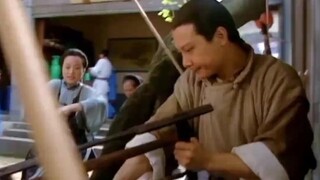 The silly boy Qianmen Bajiang is so skilled that he can fool the people of the whole city with just 