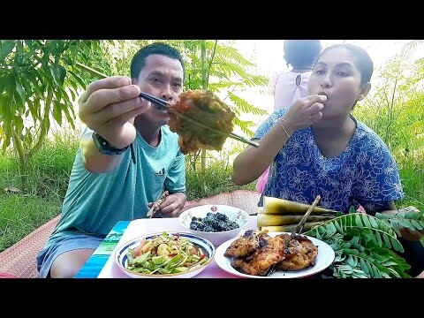 มายากนำแข่วข่อยคักแท้น้อคนนี้สูน!!  มากินข้าวนำกันจ้าตำบักถั่วปิ้งไก่ ด่าตาหน่อยนำกันจ้า
