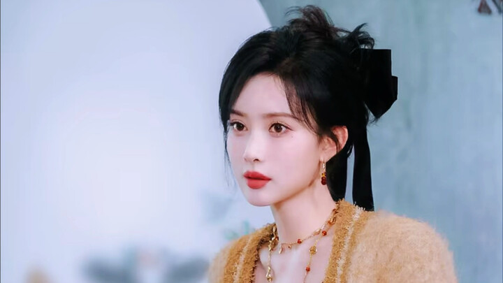 【เมิ่งจื่ออี้】ที่บ้านนี่ขนาดหมาก็ยังมีลูกเล่นโชว์ดีขนาดนี้ สมแล้วที่เป็นครอบครัวเดียวกัน!