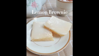 นวดแป้งขนมปังเองครั้งแรก🍞 แขนระบมมาก😆 แต่ก็คุ้มค่านะ